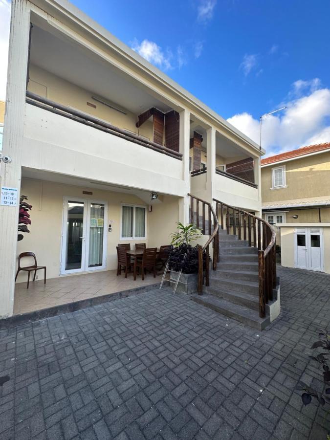 Sacha Tourist Residence 1 Маэбур Экстерьер фото